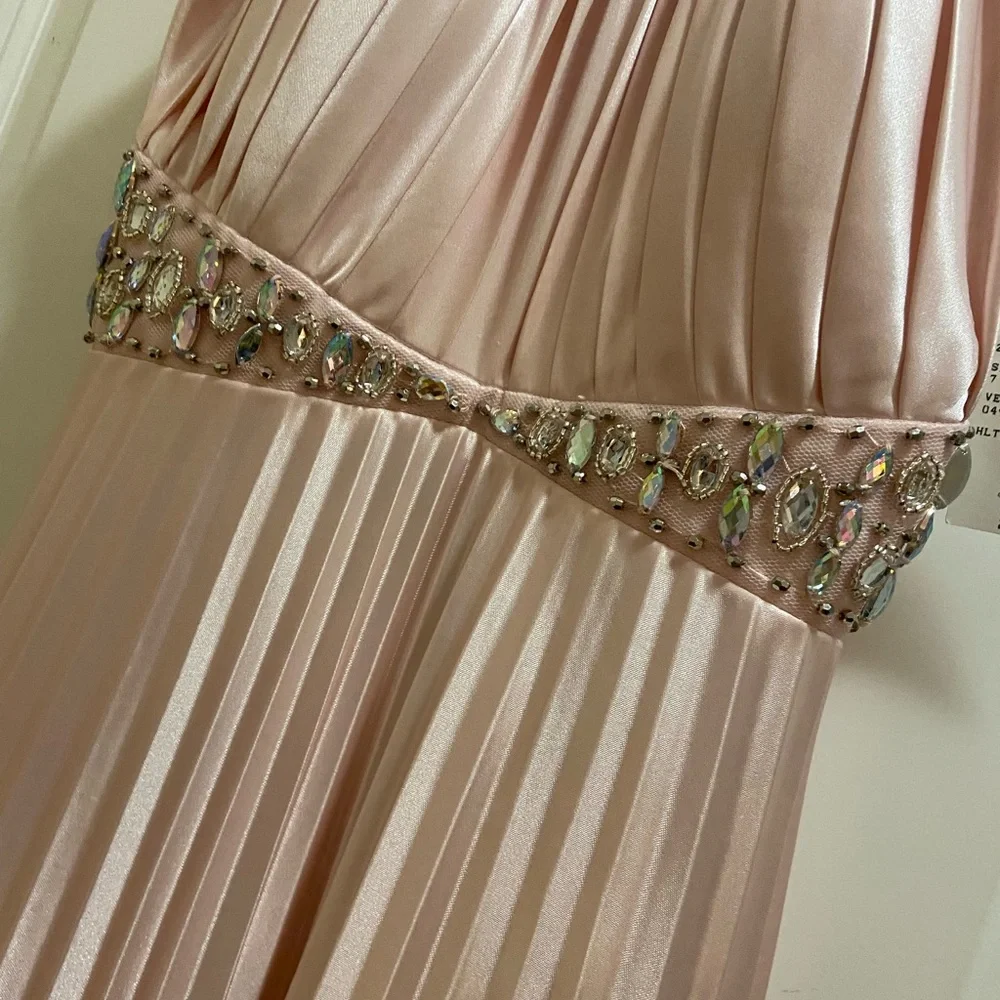 Cocktail Dress - Picture 3 of 9
